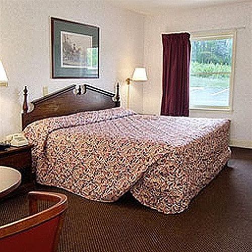 Econo Lodge Forest City Exterior foto
