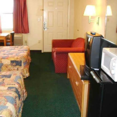 Econo Lodge Forest City Exterior foto